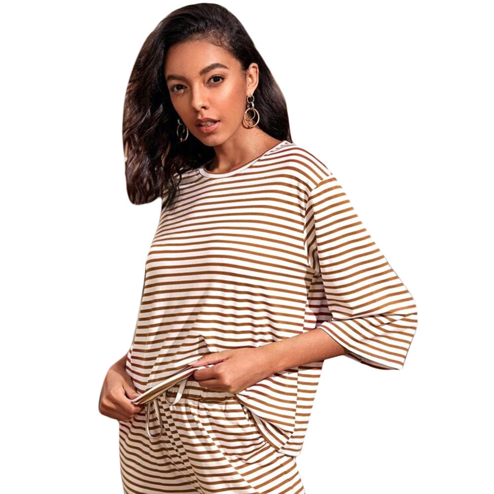 Women's Round-neck Loose Casual Striped Top